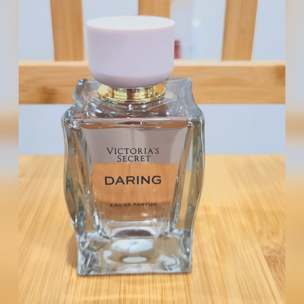 Victoria's Secret Daring Perfume - Clear and Gold